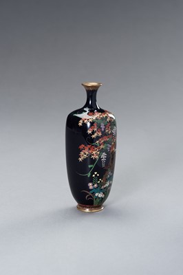 Lot 364 - A CLOISONNÉ VASE WITH A MAPLE TREE AND FLOWERS