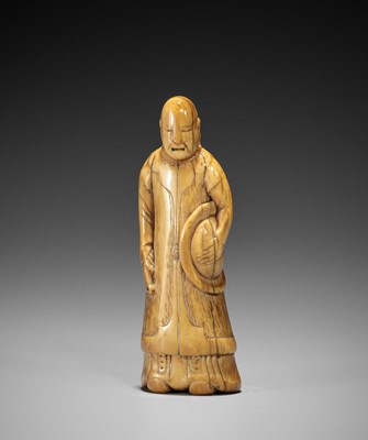 Lot 177 - AN EARLY IVORY NETSUKE OF A CHINESE OFFICIAL