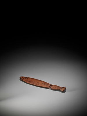 Lot 438 - JOSUI: A LARGE BAMBOO SASHI NETSUKE IN THE SHAPE OF A MANTIS