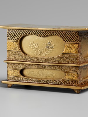 Lot 107 - A FINE GOLD LACQUER MINIATURE KOBAKO IN THE FORM OF A CABINET