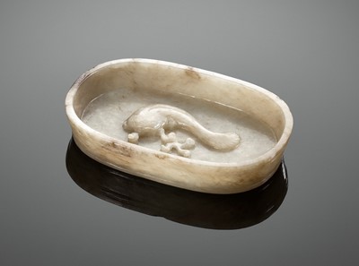 Lot 440 - A JADE ‘CATFISH’ WASHER, 17TH TO 18TH CENTURY