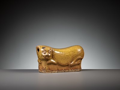 Lot 163 - AN UNUSUAL BROWN-GLAZED ‘TIGER’ PILLOW, LIAO TO JIN DYNASTY
