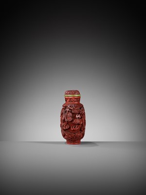 Lot 152 - A LARGE CINNABAR LACQUER ‘DRAGON’ SNUFF BOTTLE, 1820-1900