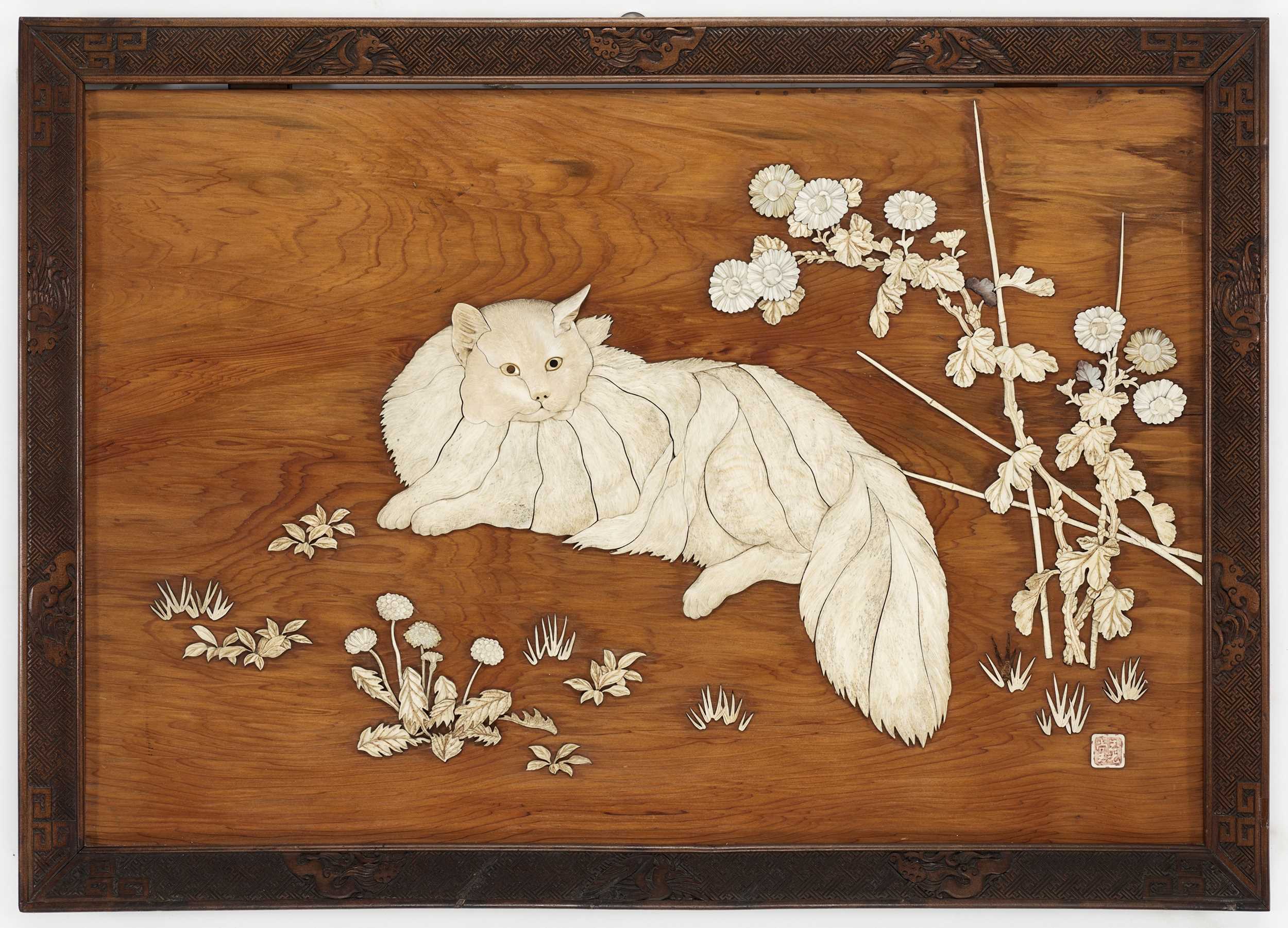 Lot 143 - GYOKKO: AN INLAID WOOD PANEL DEPICTING A CAT AND FLOWERS