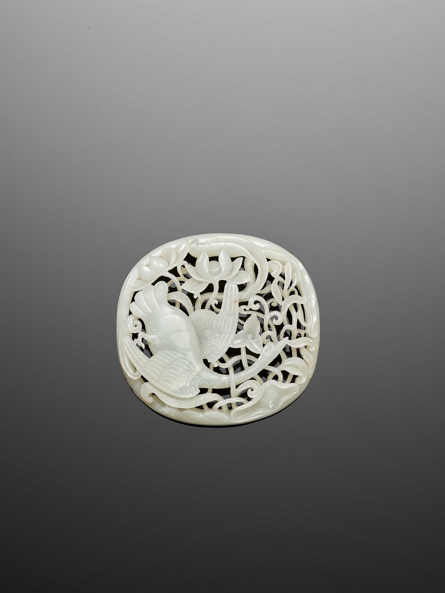 Lot 438 - A MAGNIFICENT WHITE JADE 'SPRING WATER'