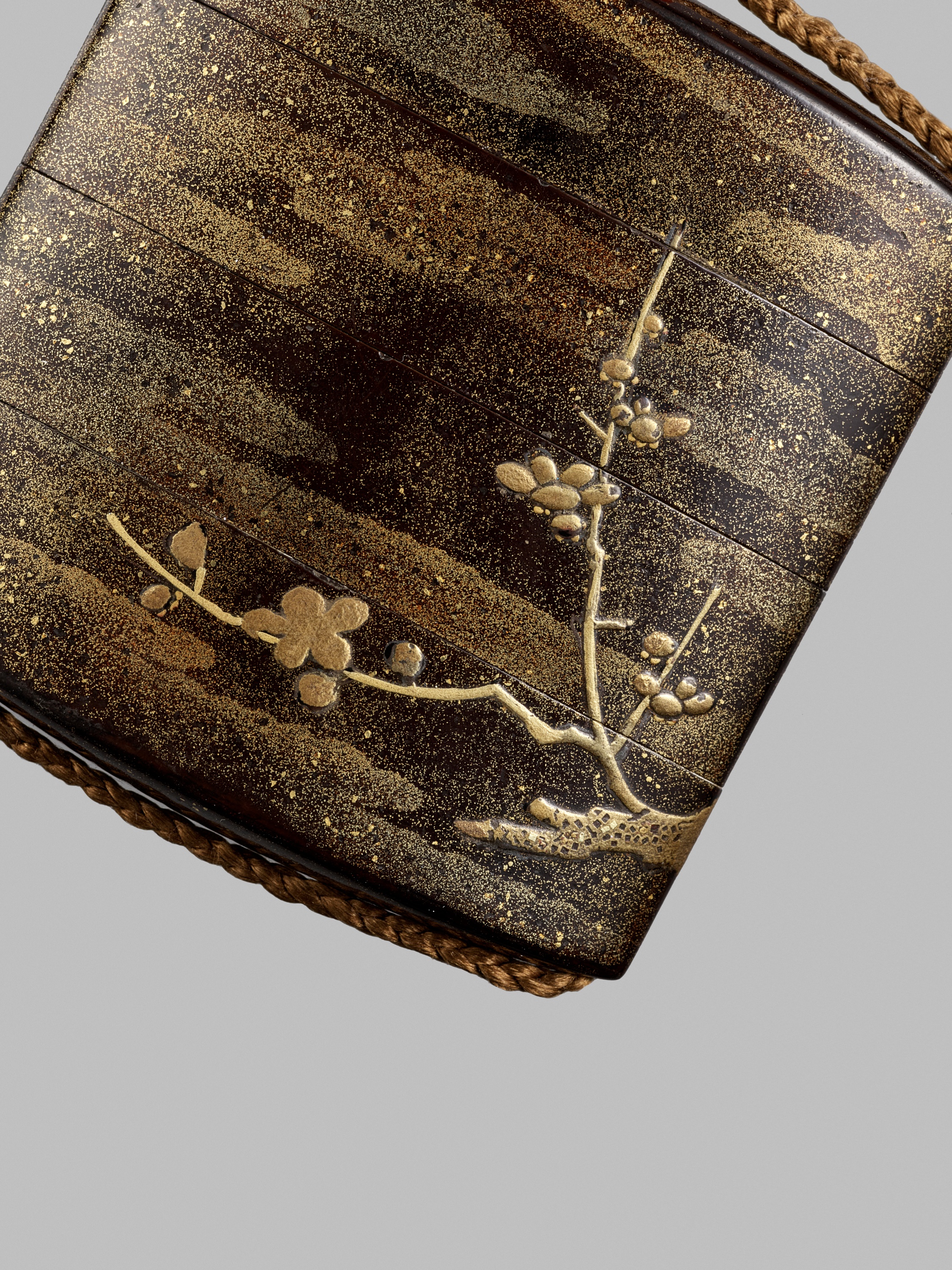 Lot 340 - INABA: A GOLD LACQUER FOUR-CASE INRO