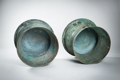 Lot 565 - A FINE PAIR OF ANTIQUE BRONZE RAIN DRUMS, KHA