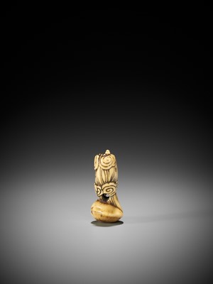 Lot 259 - A RARE STAG ANTLER NETSUKE OF THE CLAM’S DREAM
