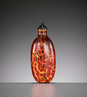 Lot 624 - A ‘REALGAR’ GLASS SNUFF BOTTLE, IMPERIAL GLASSWORKS, 18TH CENTURY