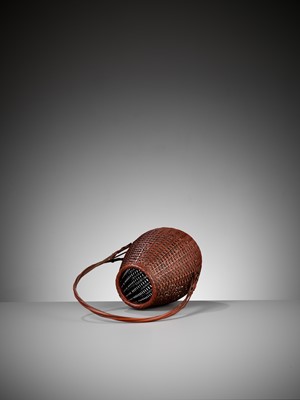 Lot 1069 - HONAN: A BAMBOO HANAKAGO (FLOWER BASKET)
