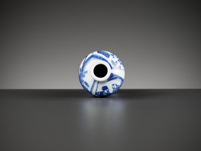 Lot 647 - A BLUE AND WHITE ‘SCHOLARS’ SNUFF BOTTLE, QING DYNASTY