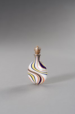 Lot 280 - A FRENCH SWIRL GLASS SNUFF BOTTLE, 19TH CENTURY