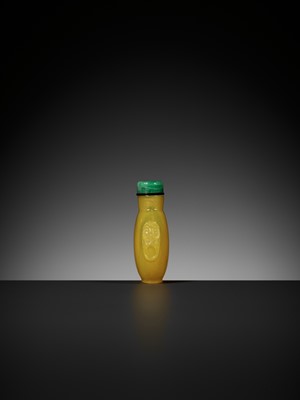 Lot 133 - AN IMPERIAL YELLOW GLASS SNUFF BOTTLE, EARLY 18TH- EARLY 19TH CENTURY