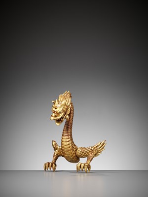Lot 44 - A RARE GOLD-LACQUERED WOOD MAEDATE IN THE FORM OF A DRAGON