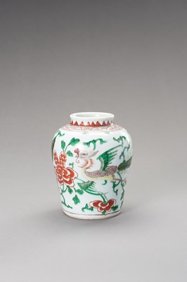 Lot 793 - A MING-STYLE WUCAI PORCELAIN VASE, LATE QING DYNASTY