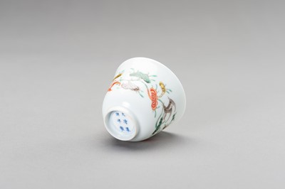 Lot 616 - A ‘LINGZHI AND BATS’ PORCELAIN CUP, QING DYNASTY