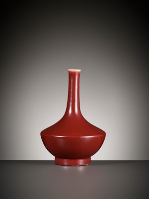 Lot 441 - A LANGYAO VASE, QING DYNASTY