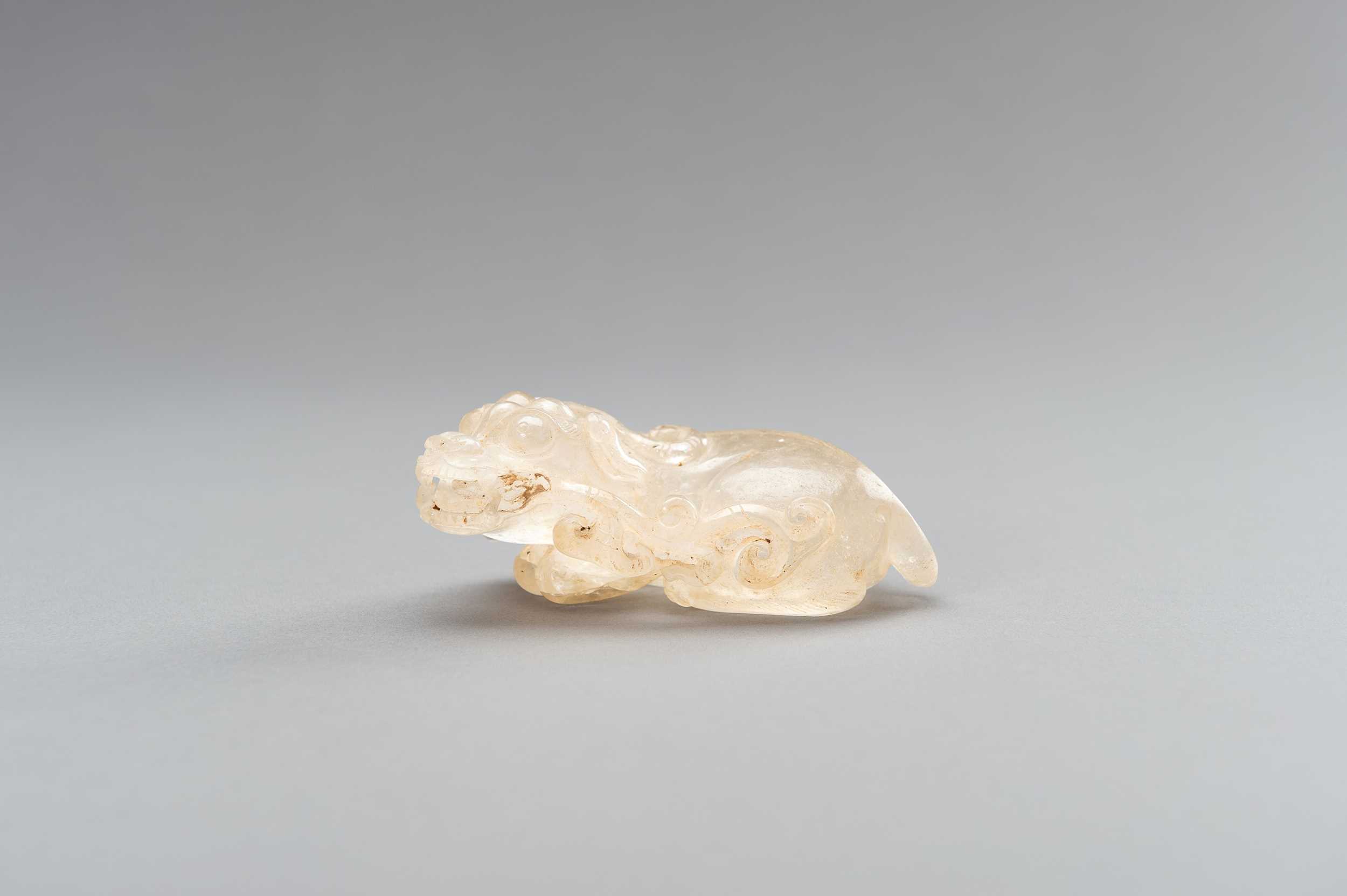 Lot 178 - A FINE ROCK CRYSTAL ‘BIXIE AND LINGZHI’ GROUP, QING DYNASTY