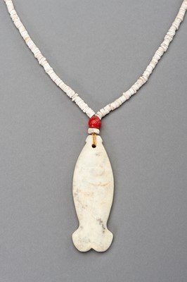 Lot 259 - A STONE NECKLACE WITH A ‘FISH’ JADE PENDANT