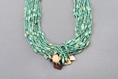 Lot 1365 - AN ANCIENT BACTRIAN TURQUOISE BEAD NECKLACE