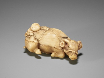 Lot 70 - A NARWHAL TUSK NETSUKE OF AN OXHERD AND OX, ATTRIBUTED TO GARAKU