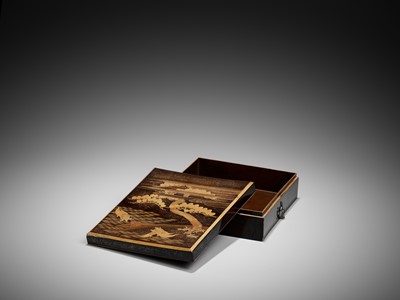 Lot 192 - A LACQUER BOX AND COVER WITH MINOGAME DESIGN