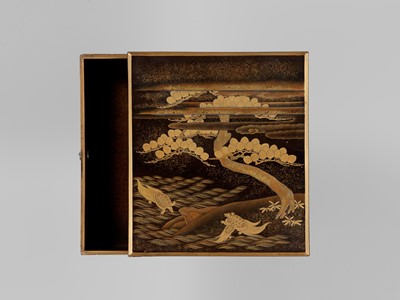 Lot 192 - A LACQUER BOX AND COVER WITH MINOGAME DESIGN