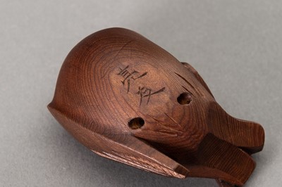 Lot 457 - A HIDA SCHOOL ITTOBORI WOOD NETSUKE OF A SPARROW