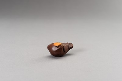 Lot 457 - A HIDA SCHOOL ITTOBORI WOOD NETSUKE OF A SPARROW