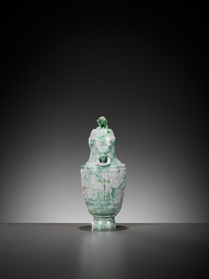 Lot 49 - A LAVENDER AND APPLE GREEN JADEITE ‘CHAIN’ VASE AND COVER, EARLY 20TH CENTURY