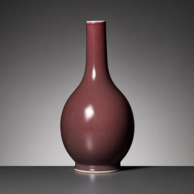 Lot 200 - A COPPER-RED GLAZED VASE, DAN PING, 18TH CENTURY