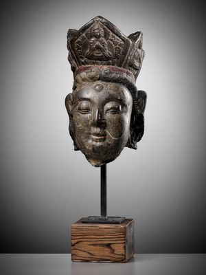 Lot 163 - A MAGNIFICENT LIMESTONE HEAD OF GUANYIN, YUAN TO MING DYNASTY
