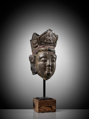 Lot 14 - A MAGNIFICENT LIMESTONE HEAD OF GUANYIN, YUAN TO MING DYNASTY