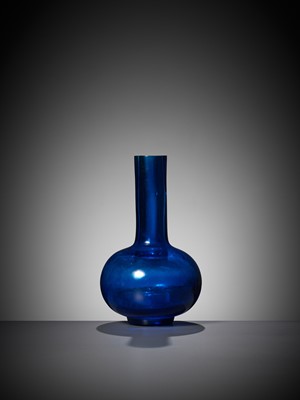 Lot 5 - A RARE AQUAMARINE BLUE GLASS BOTTLE VASE, QIANLONG MARK AND PERIOD