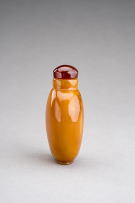 Lot 506 - AN AGATE SNUFF BOTTLE, QING DYNASTY