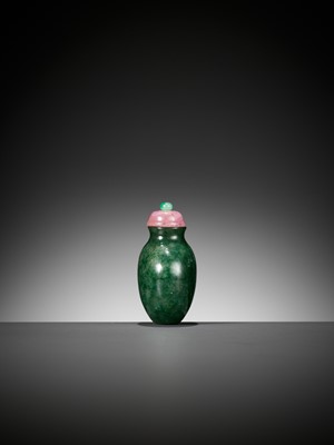 Lot 63 - A VERY FINE AND RARE MOTTLED EMERALD-GREEN JADEITE SNUFF BOTTLE, 1780-1880
