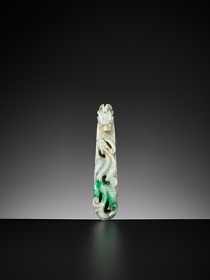 Lot 158 - AN APPLE AND EMERALD GREEN JADEITE ‘CHILONG’ BELT HOOK, LATE QING TO REPUBLIC