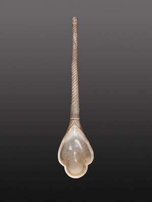 Lot 1640 - A MUGHAL CARVED JADE SPOON, 1650-1750