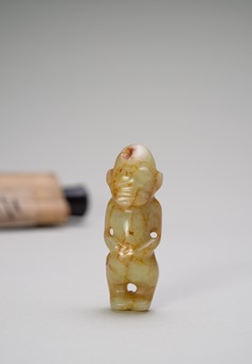 Lot 755 - A JADE 'HUMANOID FIGURE' PENDANT, NEOLITHIC