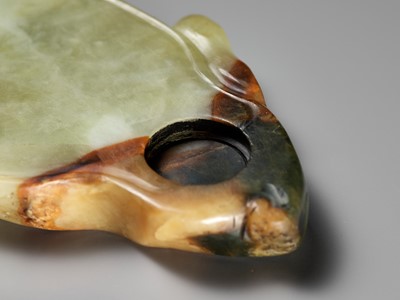 Lot 46 - A YELLOW AND RUSSET JADE ‘RABBIT’ INKSTONE, EARLY QING DYNASTY