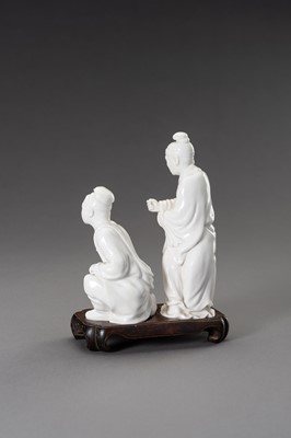 Lot 879 - A DEHUA PORCELAIN FIGURINE OF YUE FEI, REPUBLIC PERIOD