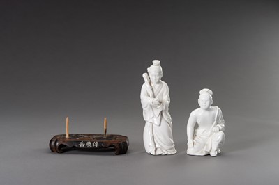 Lot 879 - A DEHUA PORCELAIN FIGURINE OF YUE FEI, REPUBLIC PERIOD