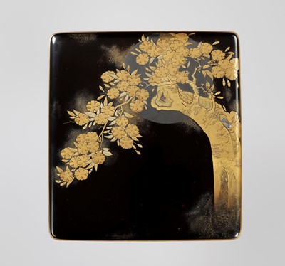 Lot 131 - A FINE BLACK AND GOLD LACQUERED SUZURIBAKO WITH CHERRY BLOSSOMS AND MOON