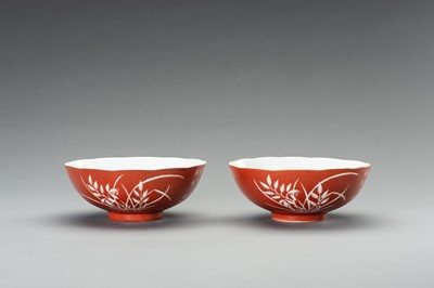 A PAIR OF CORAL RED PORCELAIN BOWLS, REPUBLIC PERIOD
