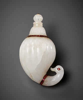 Lot 259 - A RARE MUGHAL WHITE JADE CARVED ‘GOOSE HEAD’ FLASK