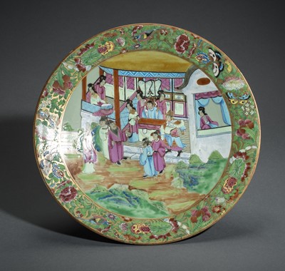 Lot 789 - A LARGE PLATE WITH COURT SCENE, BLOSSOMS AND ANIMALS