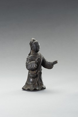 Lot 92 - A BRONZE FIGURE OF A YOUTHFUL OFFICIAL, MING