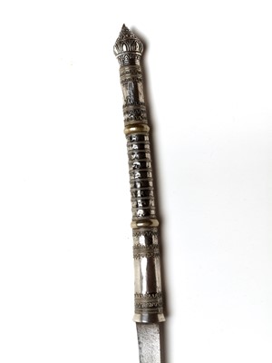 Lot 1234 - A BURMESE DHA SWORD, 19TH CENTURY