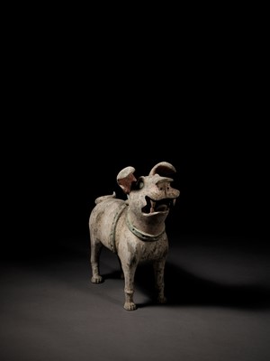 Lot 94 - A MASSIVE PAINTED POTTERY FIGURE OF A GUARDIAN DOG, LATE EASTERN HAN TO SIX DYNASTIES