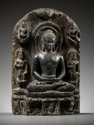 A BLACK STONE STELE DEPICTING BUDDHA, PALA EMPIRE